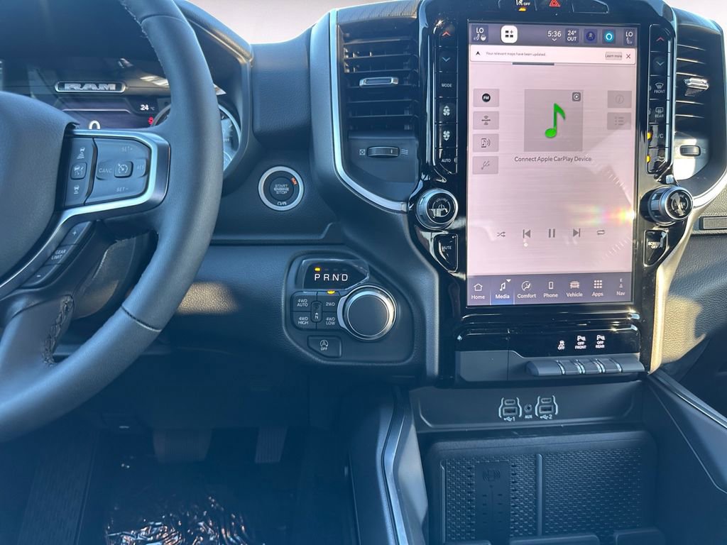New 2026 RAM 1500 4x4 Crew Cab image 11