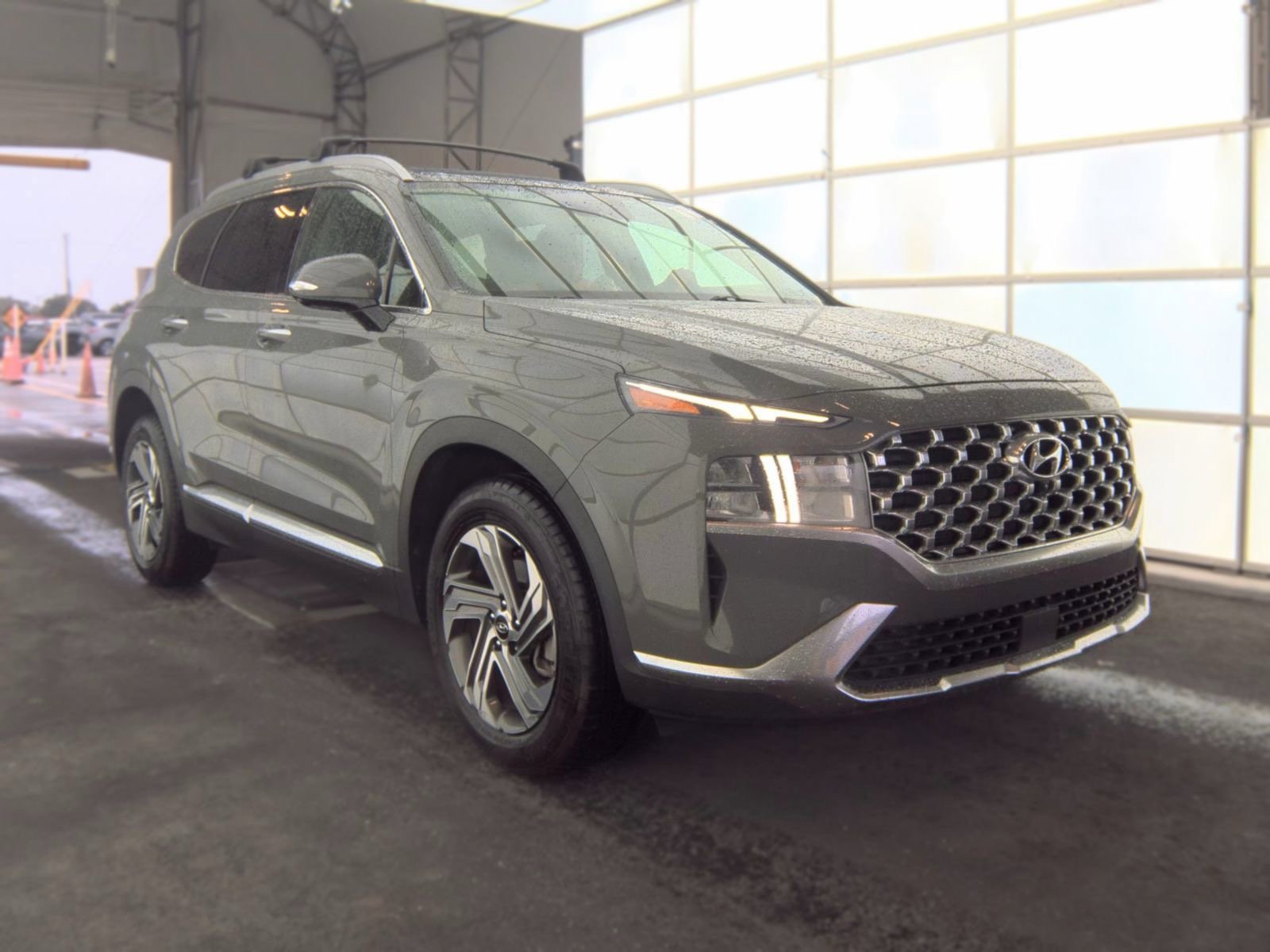 Used 2023 Hyundai Santa Fe SEL w/ Premium Package FWD image 1