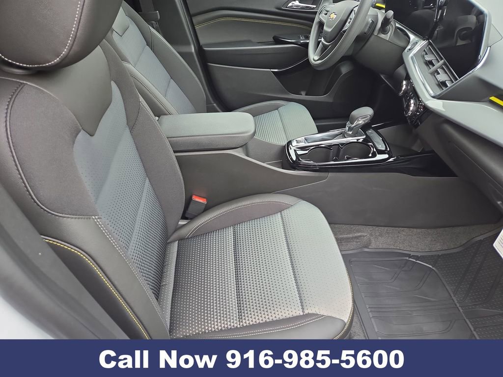 New 2026 Chevrolet Trax LT image 32