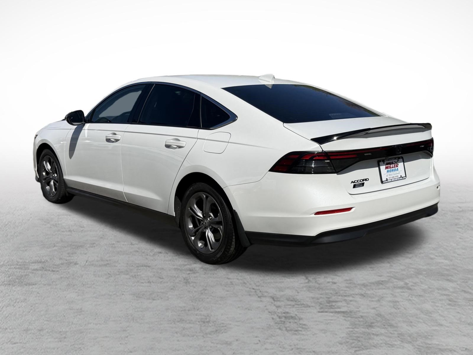 Certified 2024 Honda Accord EX image 4