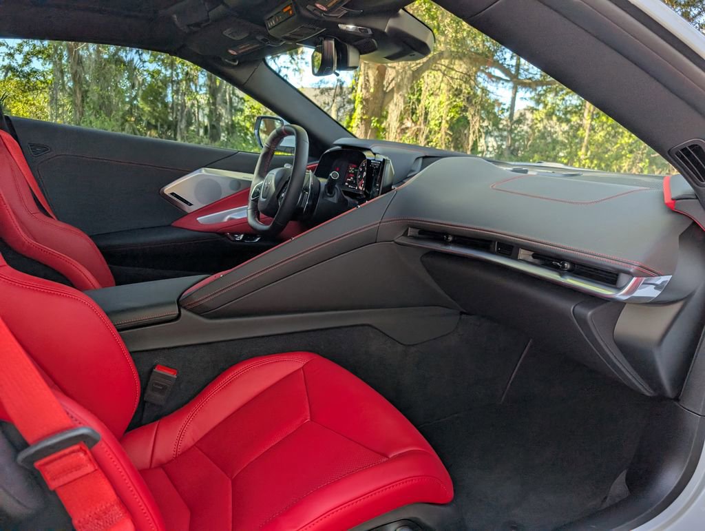 Used 2024 Chevrolet Corvette Stingray Preferred Cpe w/ 2LT RWD image 17