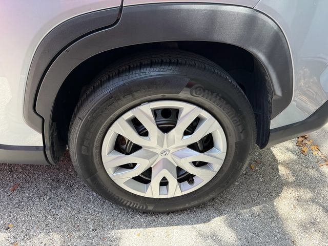 Used 2023 Toyota Corolla Cross L FWD image 6