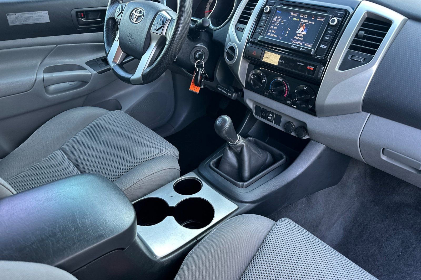 Used 2015 Toyota Tacoma 4x4 Double Cab w/ TRD Off-Road Package image 15