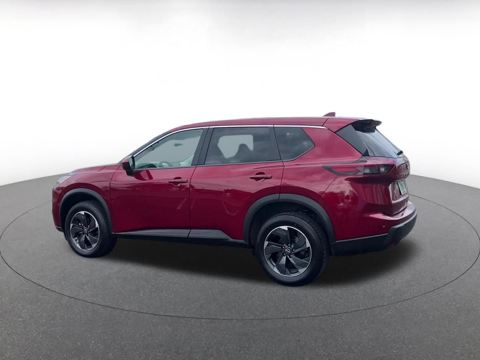 Used 2025 Nissan Rogue SV AWD/4WD image 10