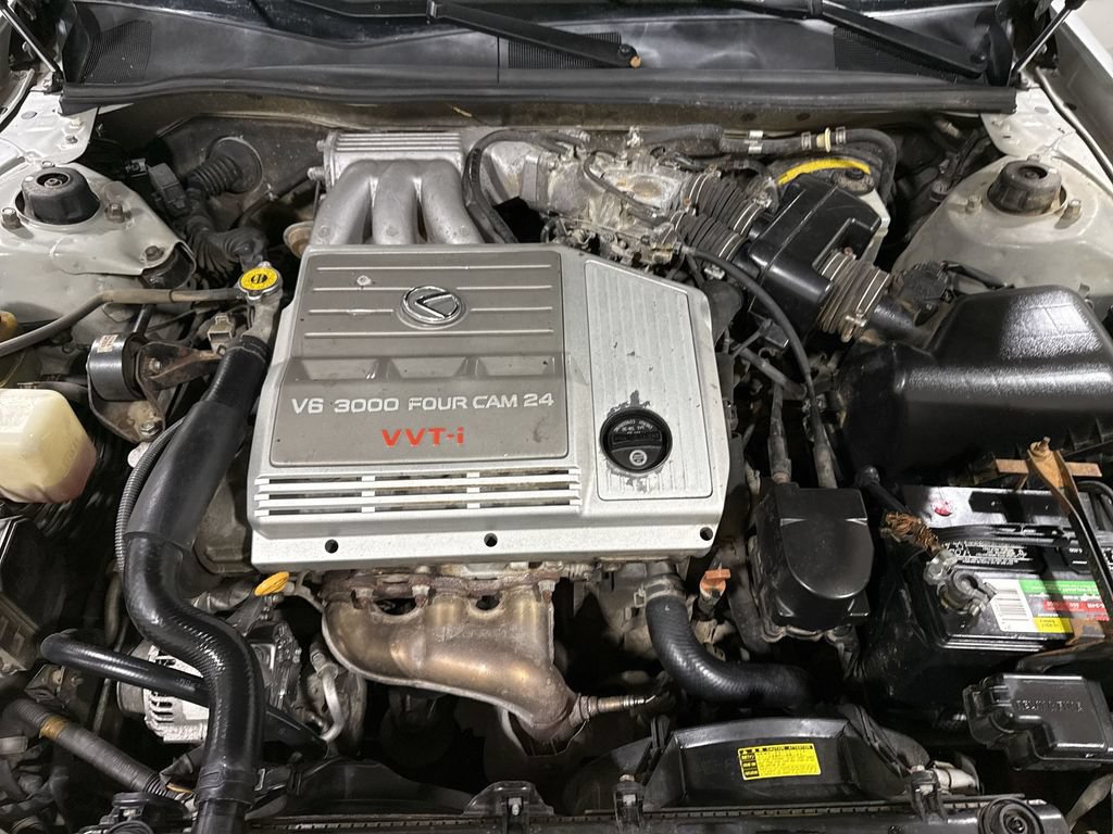Used 2000 Lexus ES 330 FWD image 24