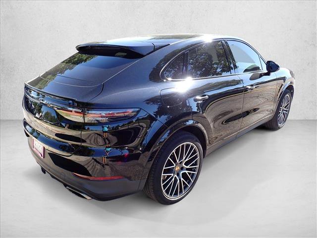 Used 2022 Porsche Cayenne Coupe AWD/4WD image 4