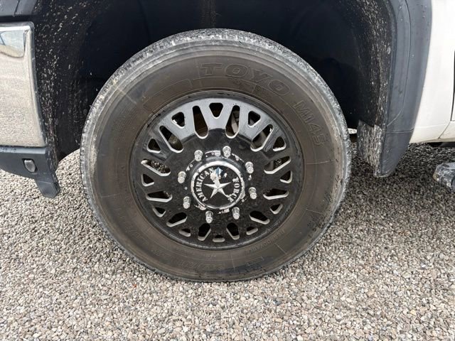 Used 2021 GMC Sierra 3500 SLT w/ SLT Preferred Package image 8