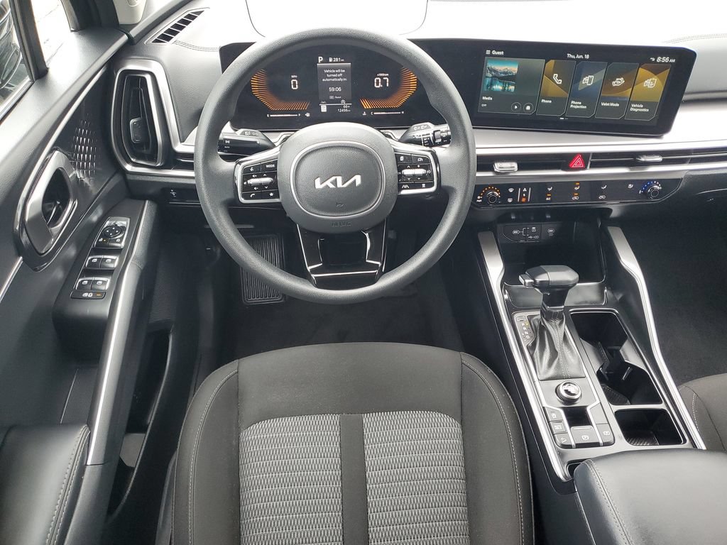 Certified 2025 Kia Sorento LX FWD image 24