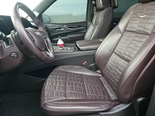 Used 2023 Cadillac Escalade ESV Sport Platinum w/ LPO, ONYX Package image 5