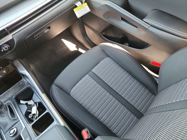 New 2026 Kia Sorento LX FWD image 11