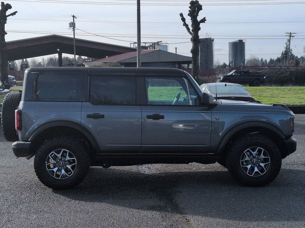 Certified 2025 Ford Bronco Badlands image 6
