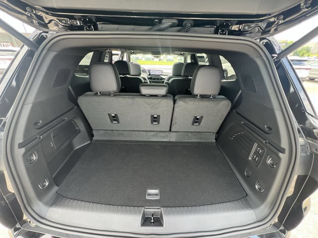 New 2026 Buick Enclave Sport Touring w/ Power Package FWD image 13