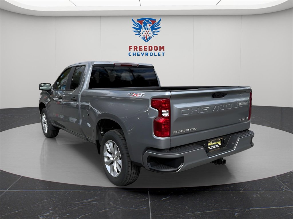 New 2026 Chevrolet Silverado 1500 Custom image 3