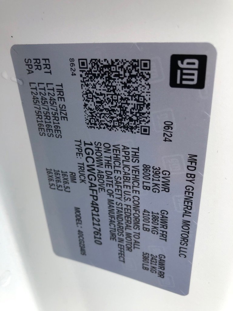 Used 2024 Chevrolet Express 2500 w/ Driver Convenience Package image 34