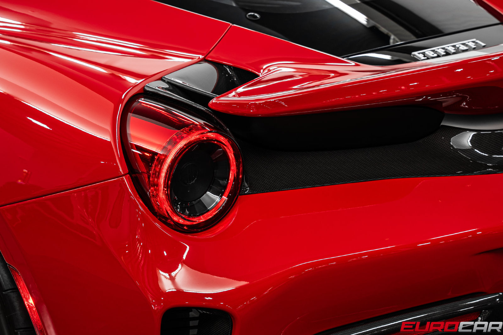 Used 2019 Ferrari 488 Pista Coupe RWD image 28