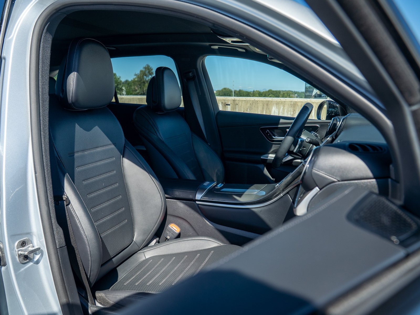 Certified 2025 Mercedes-Benz GLC 350e 4MATIC image 29