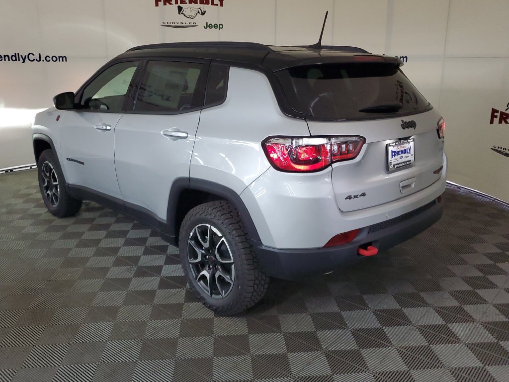 New 2026 Jeep Compass Trailhawk AWD/4WD image 4