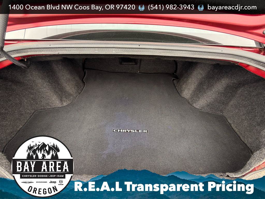Used 2012 Chrysler 200 Touring FWD image 7