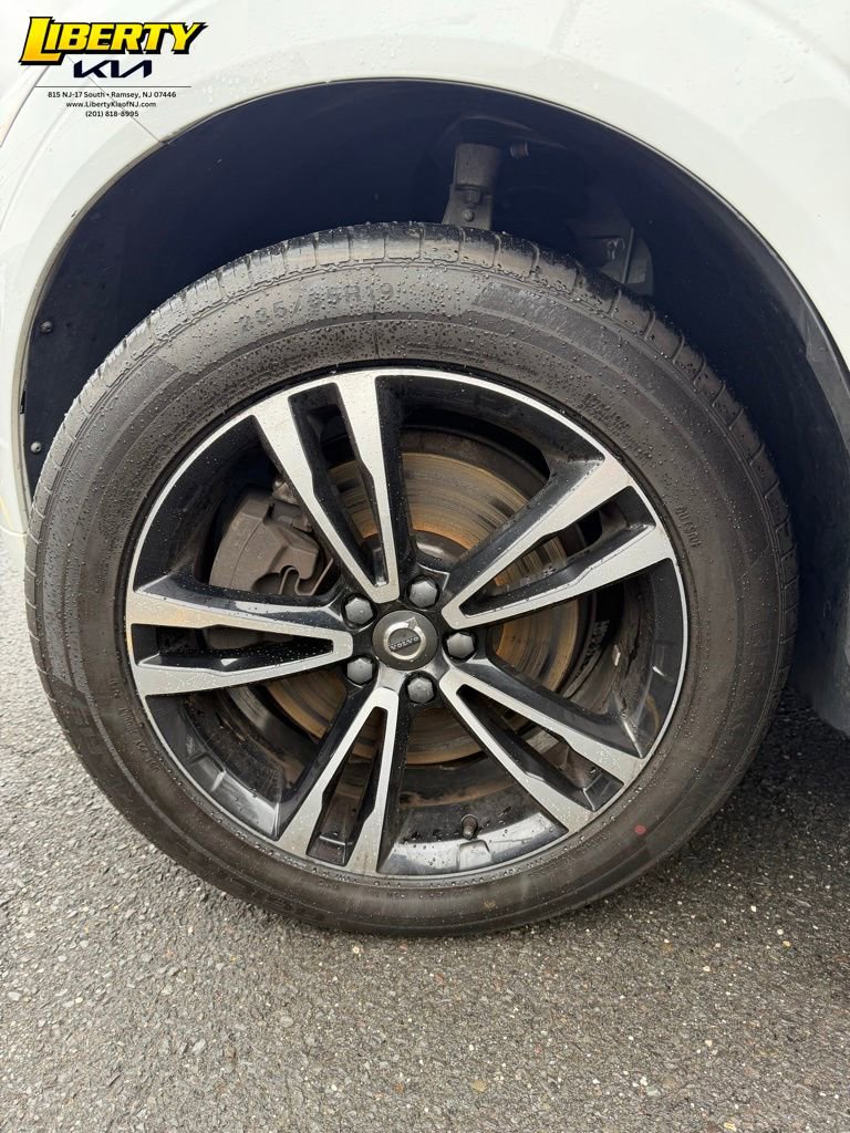 Used 2018 Volvo XC60 T6 Momentum image 17