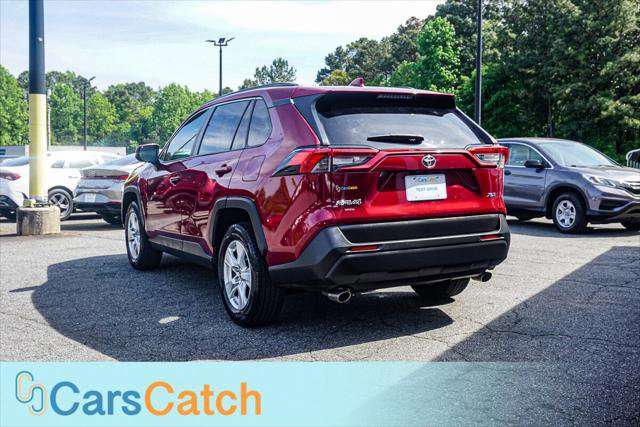Used 2019 Toyota RAV4 XLE w/ Convenience Package FWD image 13