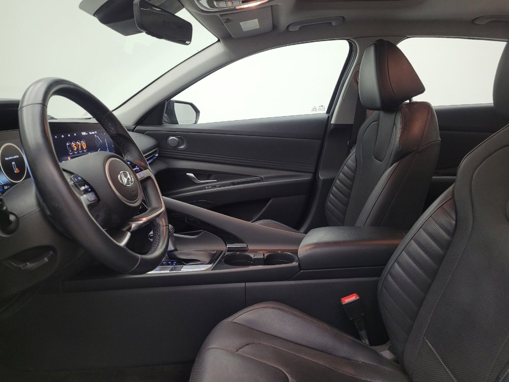 Used 2021 Hyundai Elantra Limited FWD image 17