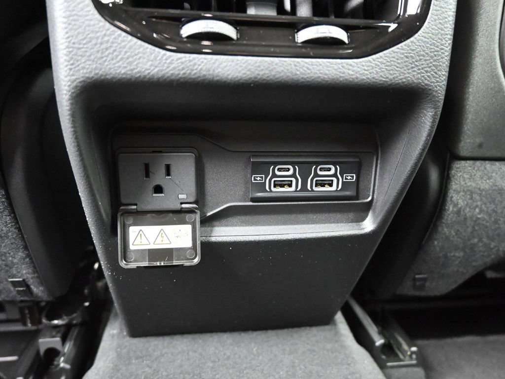 New 2026 Jeep Grand Cherokee Laredo X image 23