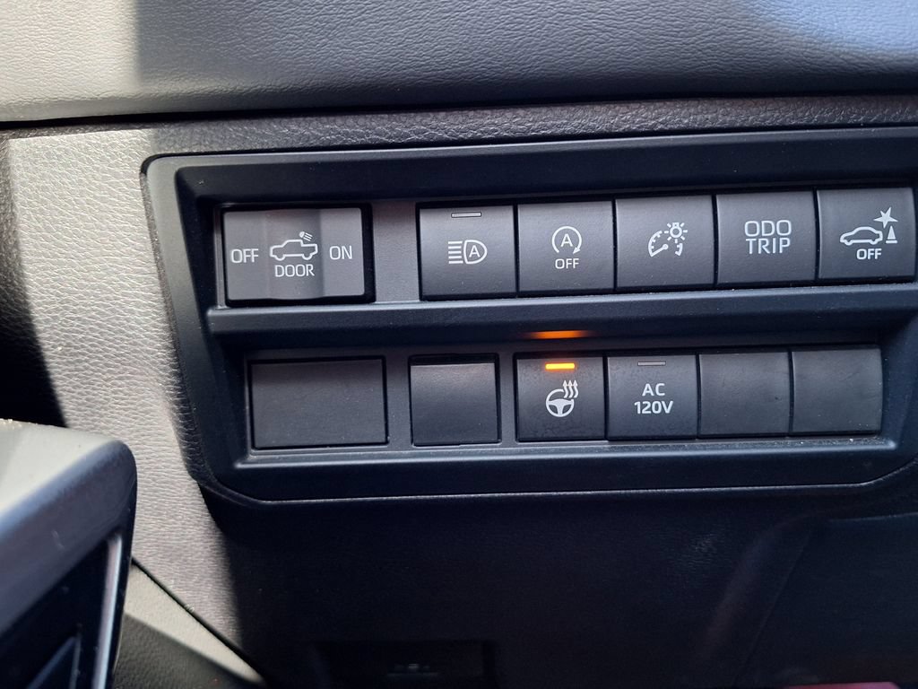 Used 2022 Toyota Tundra Platinum AWD/4WD image 29