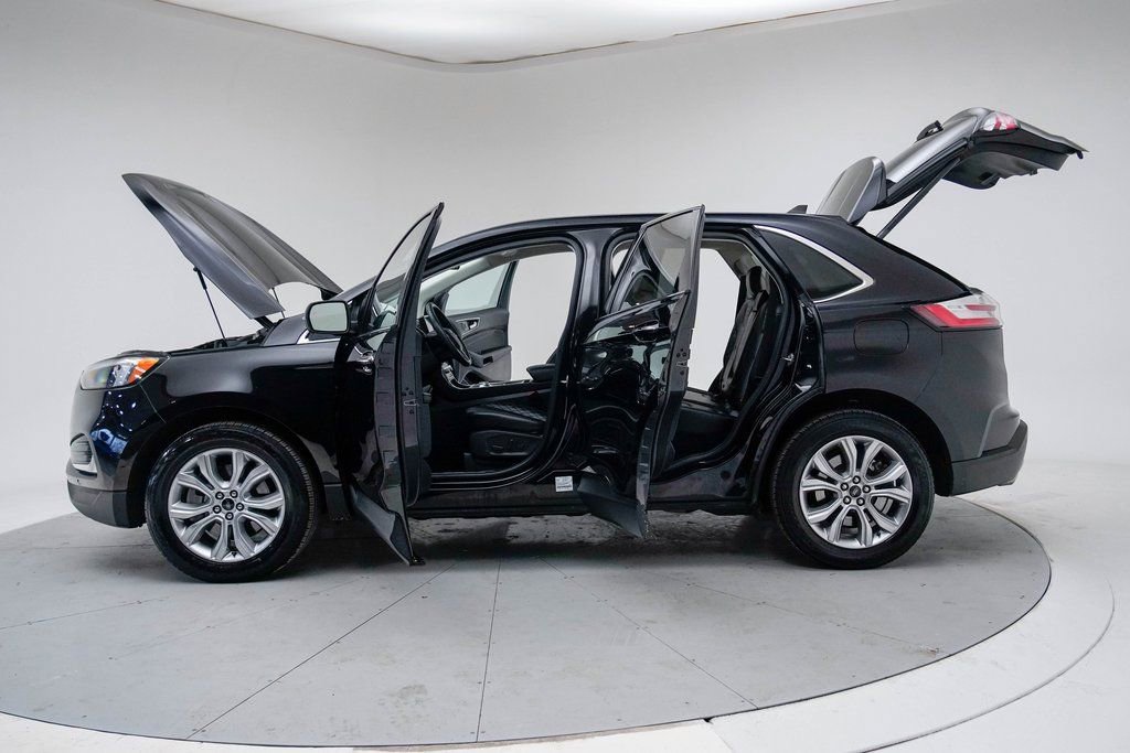 Used 2024 Ford Edge Titanium image 18