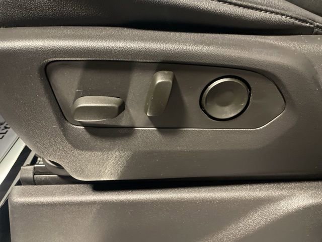 Used 2023 Chevrolet Silverado 1500 LTZ image 19