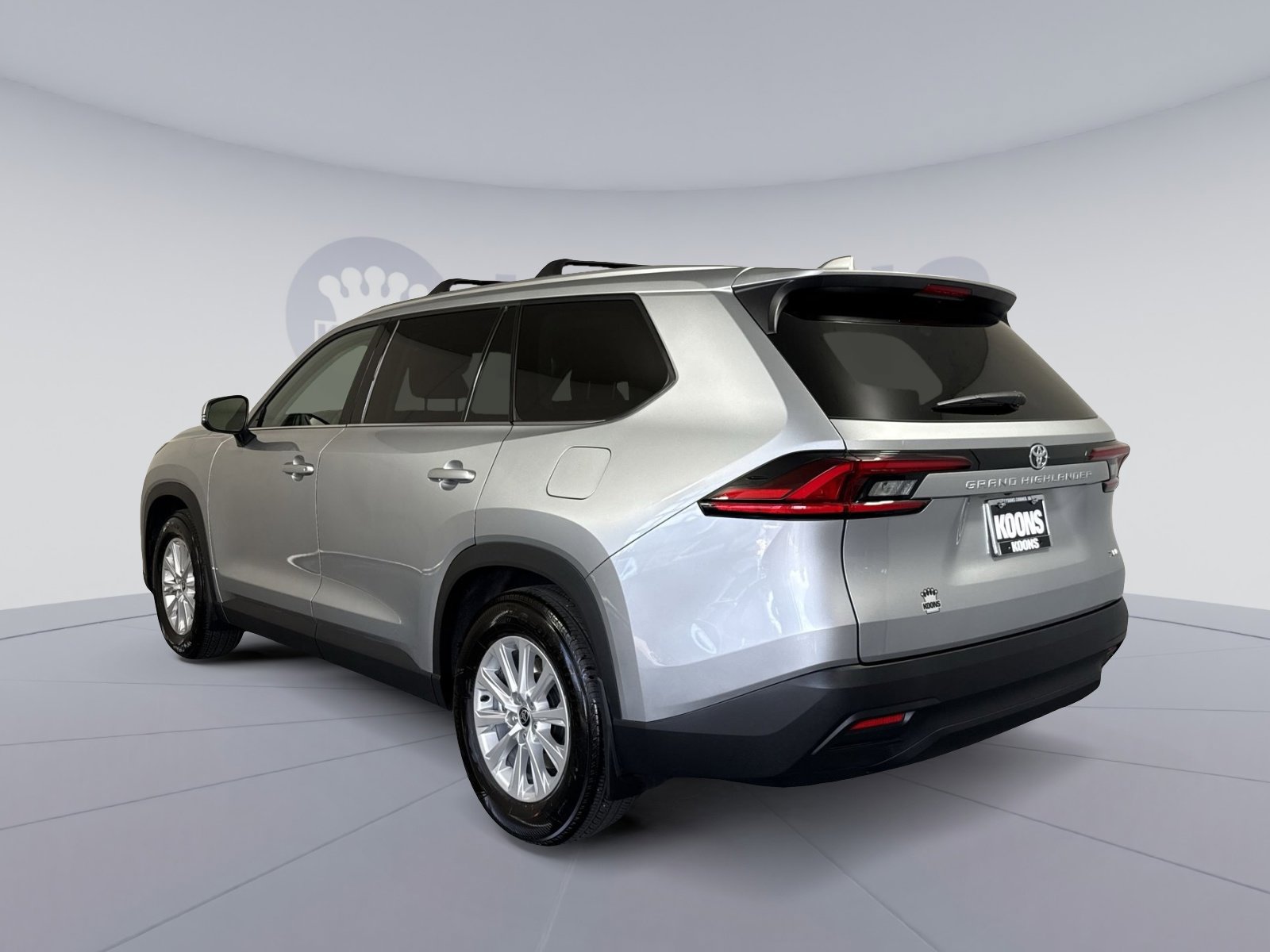 Used 2025 Toyota Grand Highlander FWD image 4