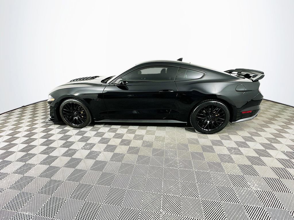 Used 2022 Ford Mustang GT RWD image 5