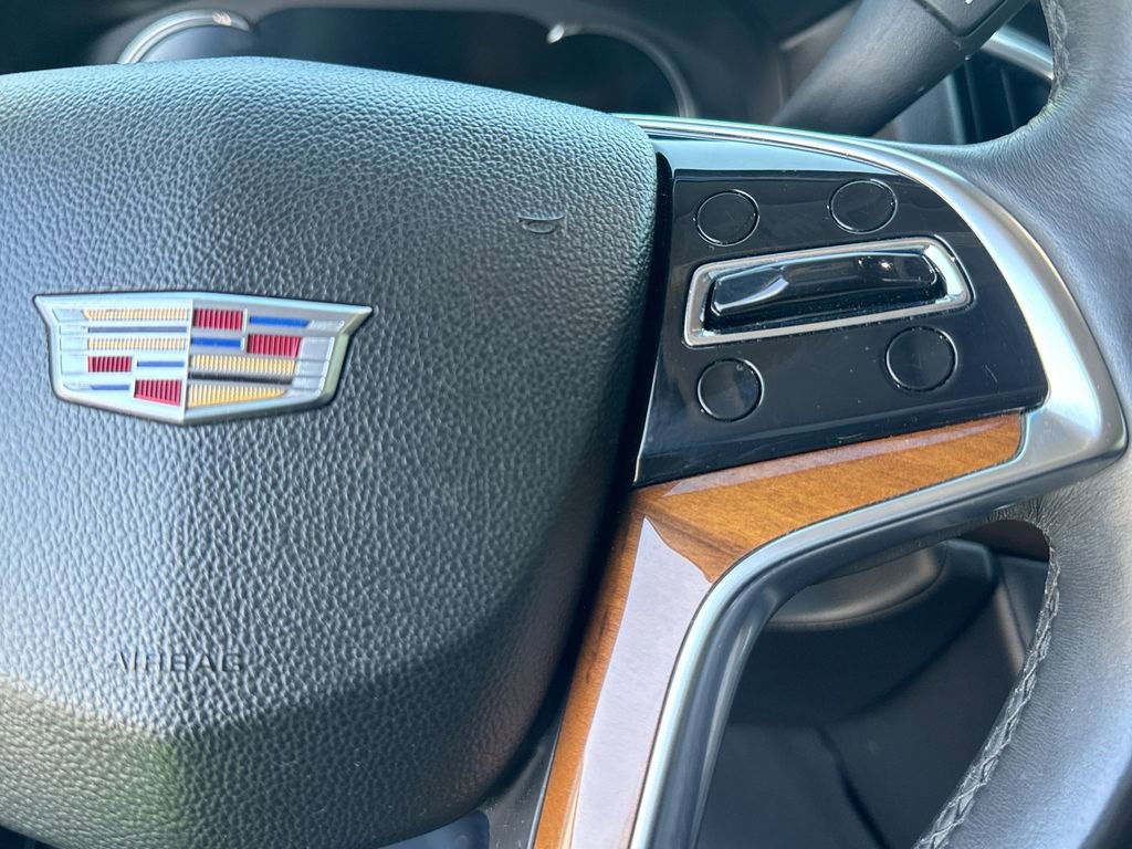 Used 2017 Cadillac Escalade Premium Luxury image 18