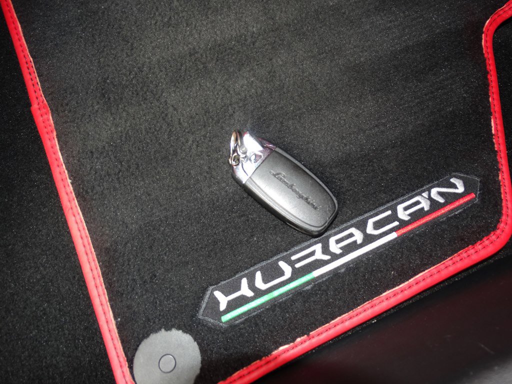 Used 2015 Lamborghini Huracan LP 610-4 image 22