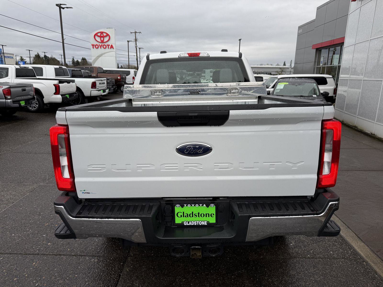 Used 2025 Ford F250 XL w/ XL Chrome Package image 5