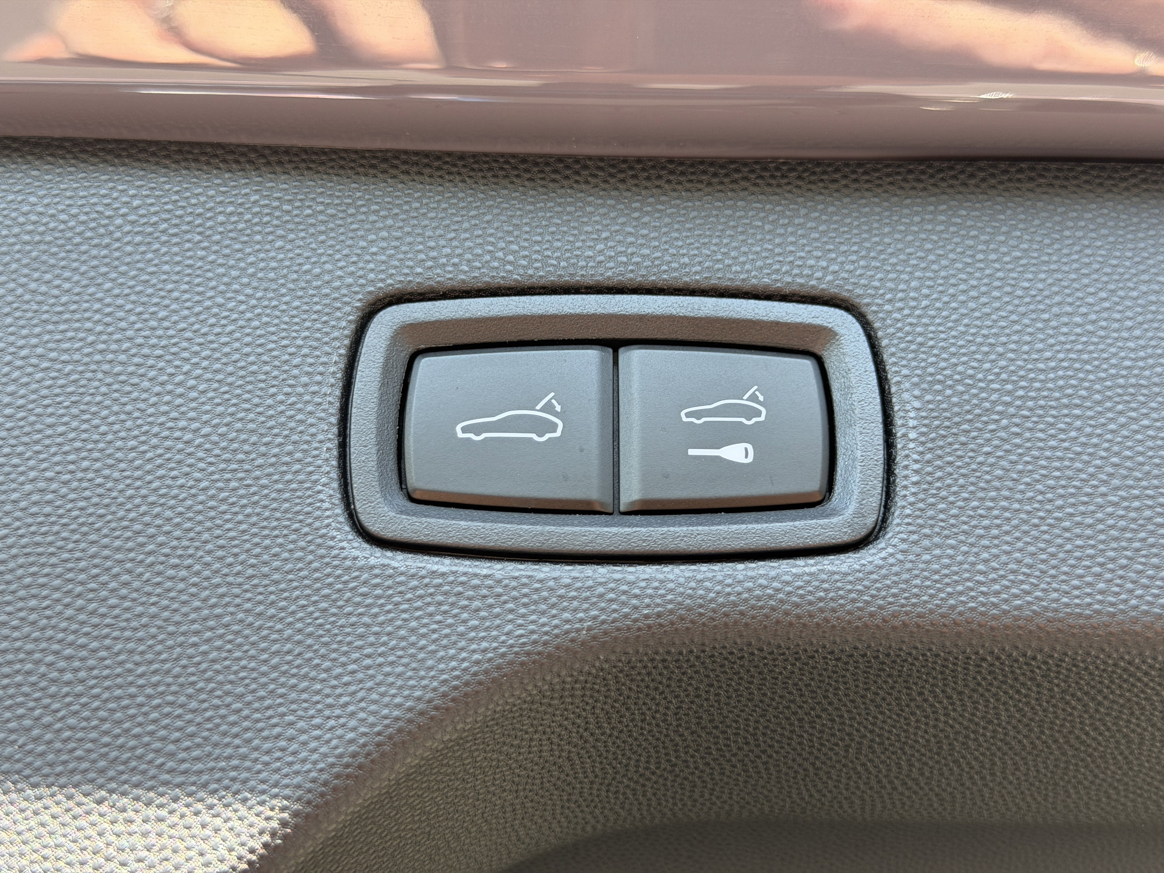 New 2026 Porsche Macan Electric image 14