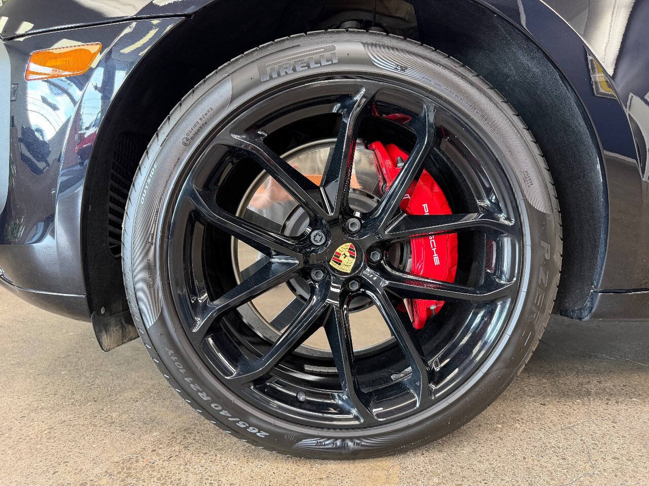 Used 2025 Porsche Macan GTS w/ Premium Package Plus (PU3) AWD/4WD image 8