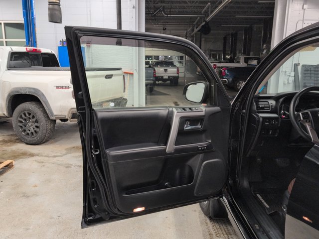 Used 2018 Toyota 4Runner Limited image 23