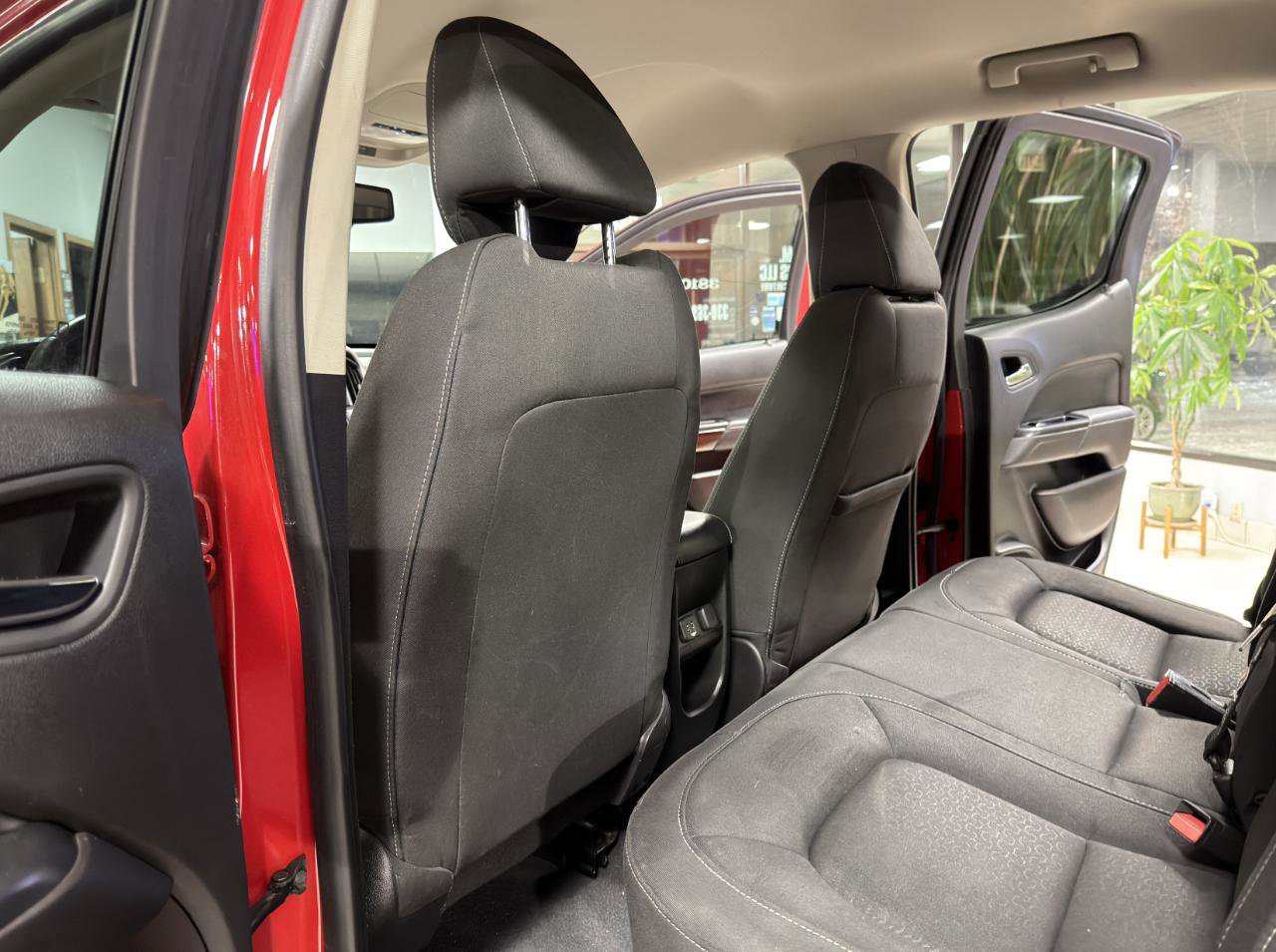 Used 2019 GMC Canyon SLE image 34