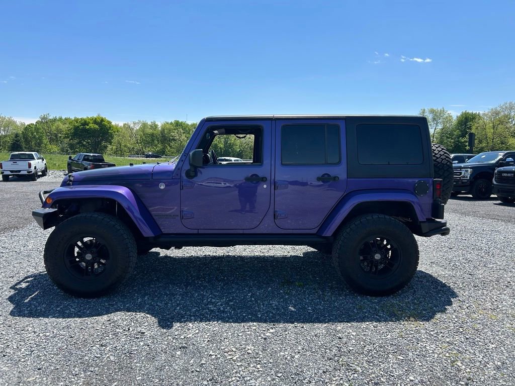 Used 2017 Jeep Wrangler Unlimited Sahara AWD/4WD image 7