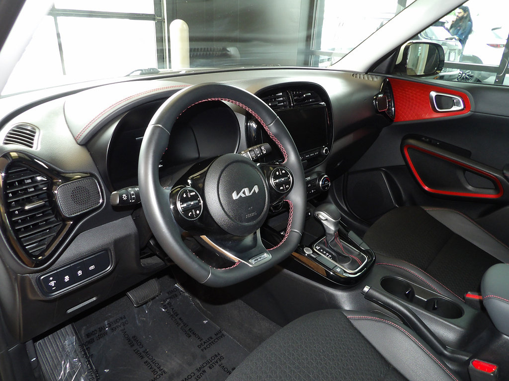Used 2023 Kia Soul GT-Line FWD image 25