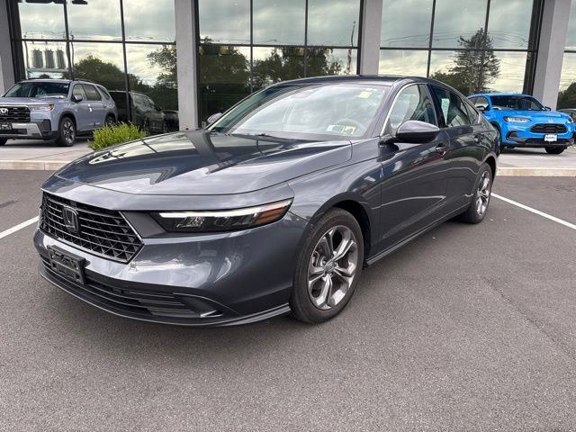 Used 2024 Honda Accord EX image 2