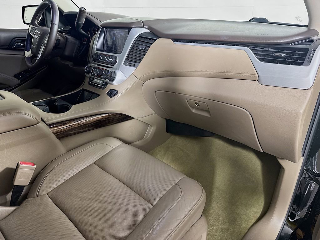 Used 2016 GMC Yukon SLT w/ Premium Edition image 39