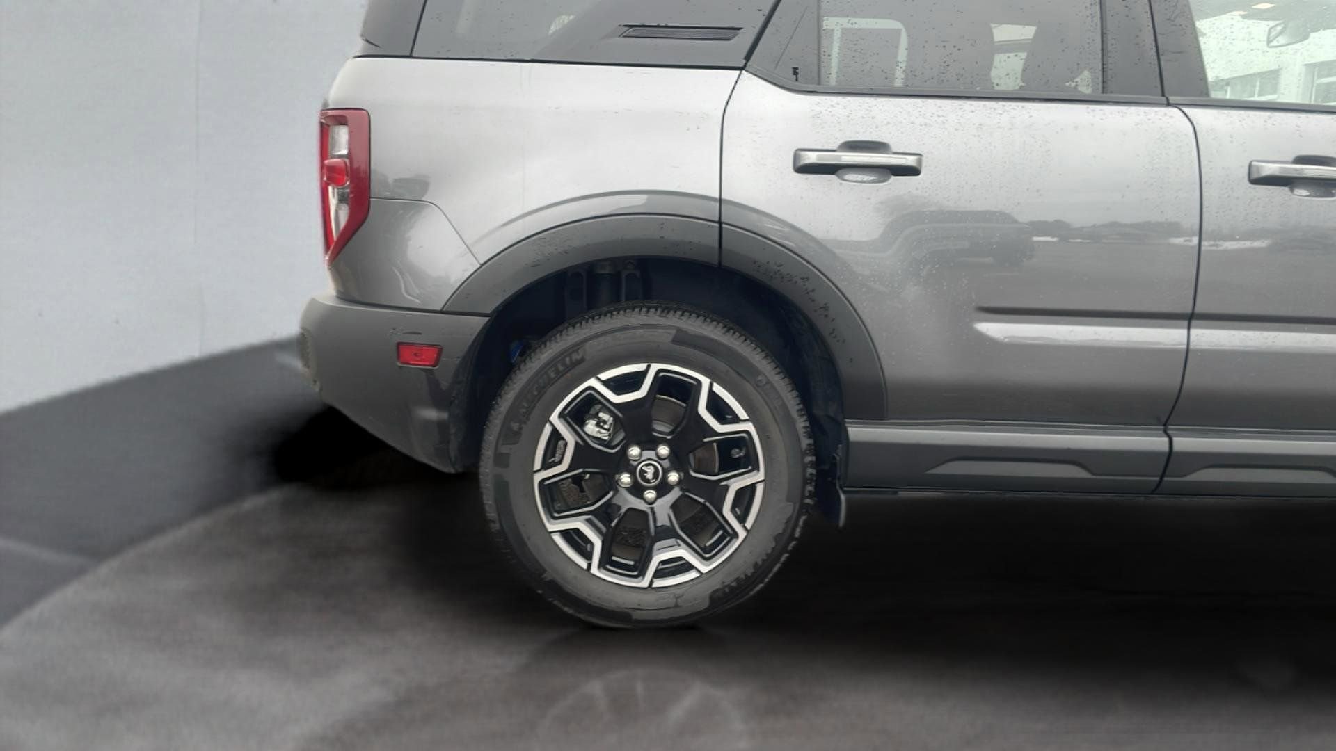 Certified 2025 Ford Bronco Sport Outer Banks w/ Outer Banks Tech Package+ image 24