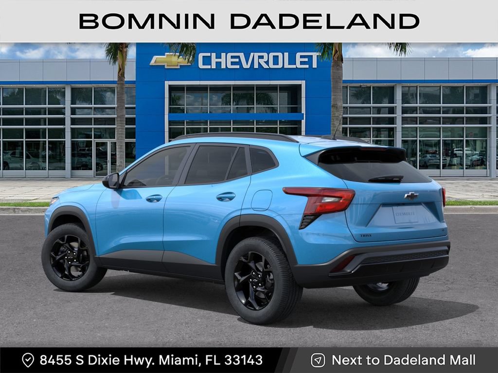 New 2026 Chevrolet Trax LT w/ Midnight Edition FWD image 4