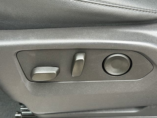 Used 2025 GMC Sierra 1500 SLT image 22