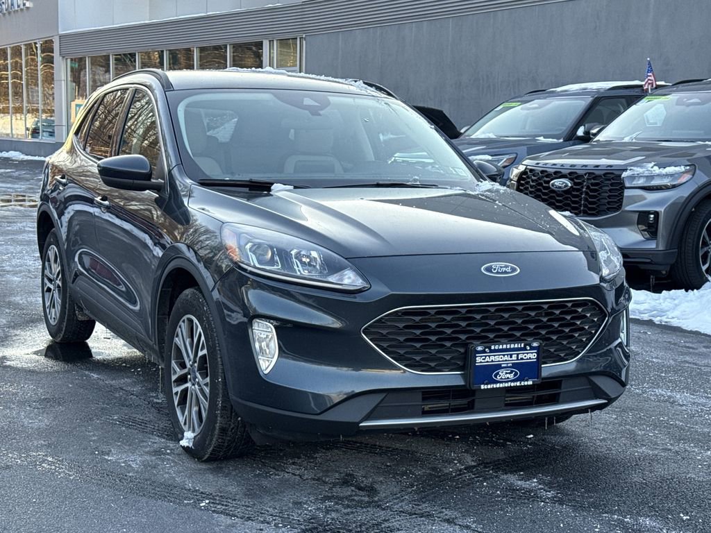 Used 2022 Ford Escape SEL image 1