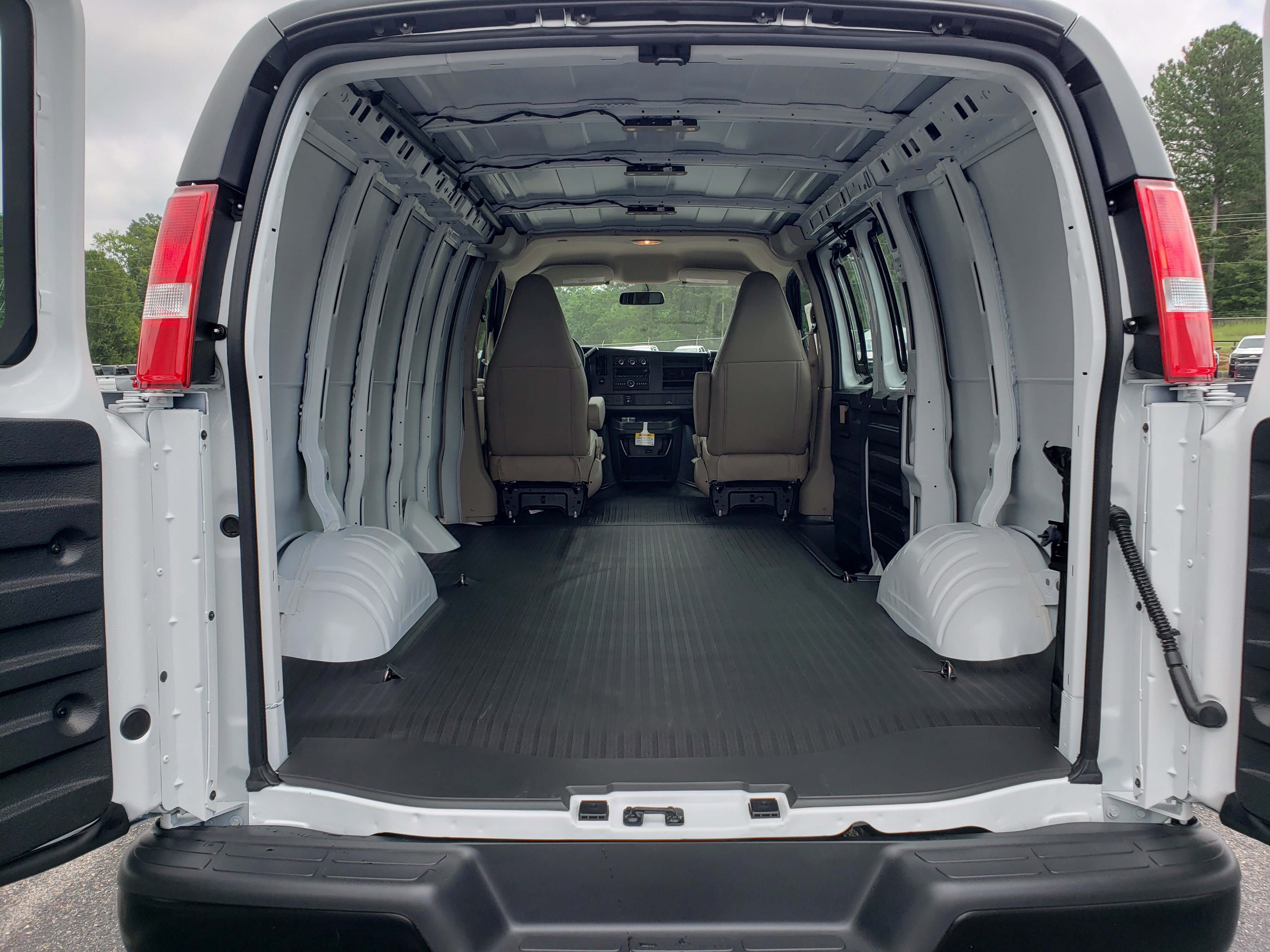 New 2025 Chevrolet Express 2500 w/ Driver Convenience Package image 11