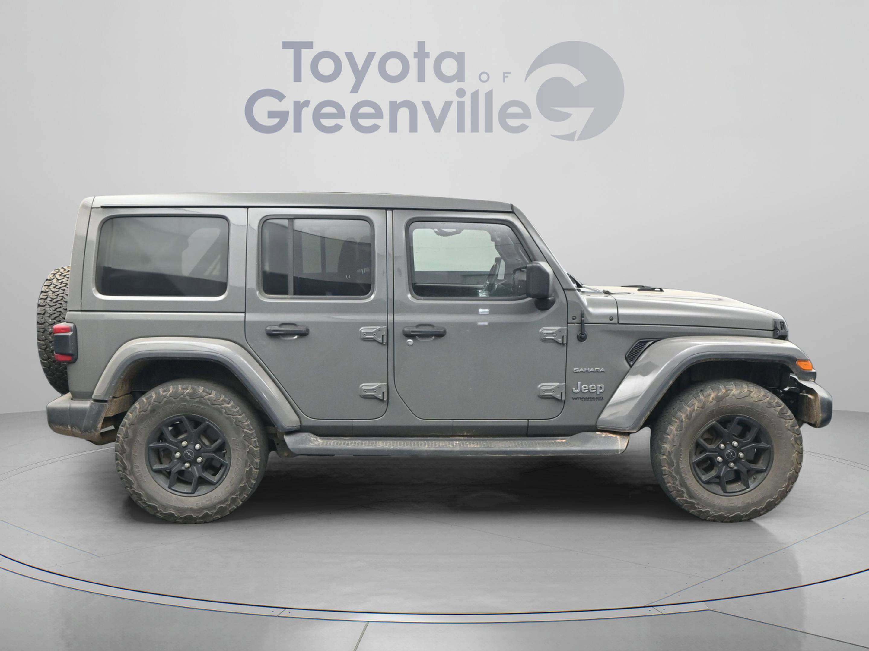 Used 2020 Jeep Wrangler Unlimited Sahara AWD/4WD image 16