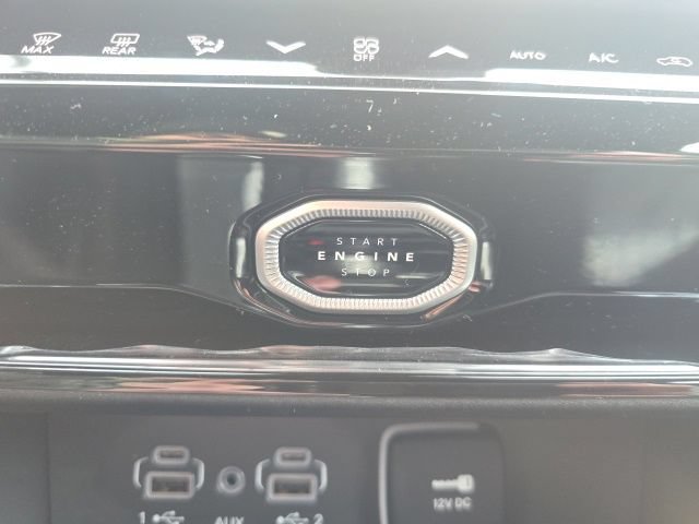 New 2026 Jeep Grand Cherokee L 4WD image 16