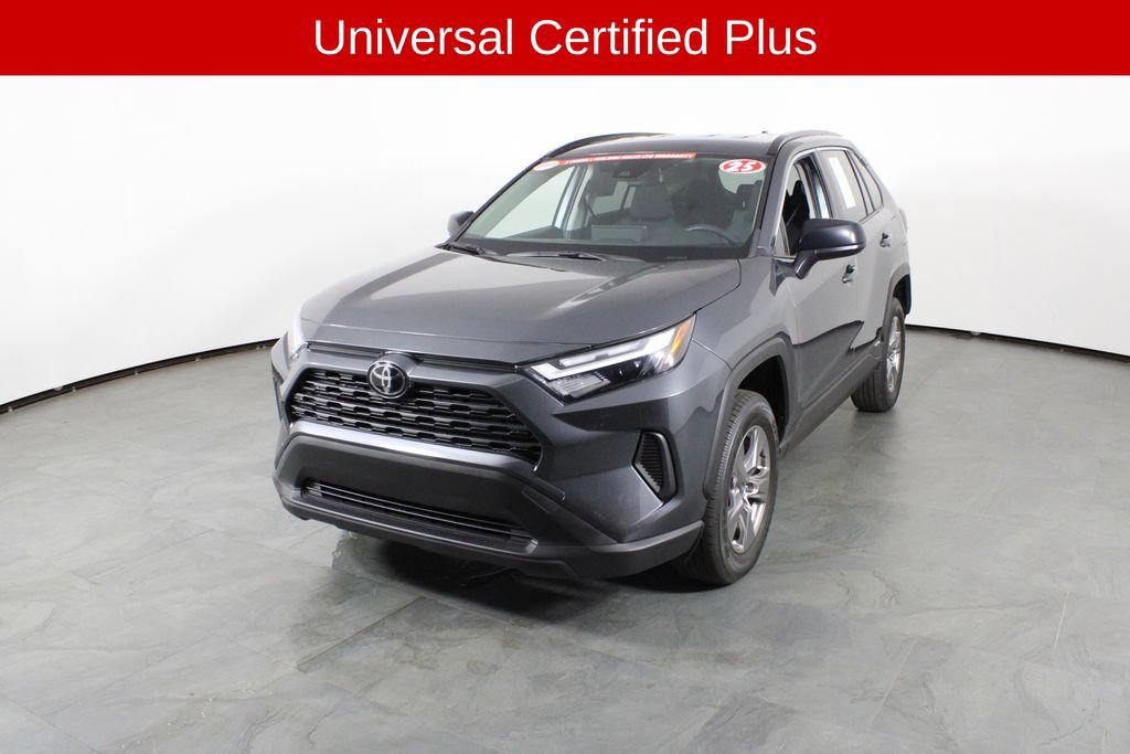 Used 2025 Toyota RAV4 LE AWD/4WD image 2